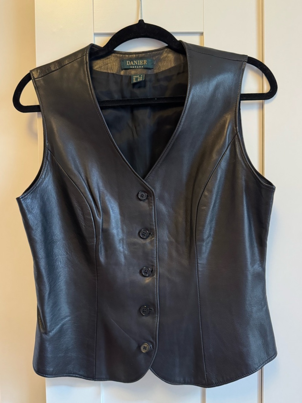 Danier Women's Black Lambskin Button-Front Vest